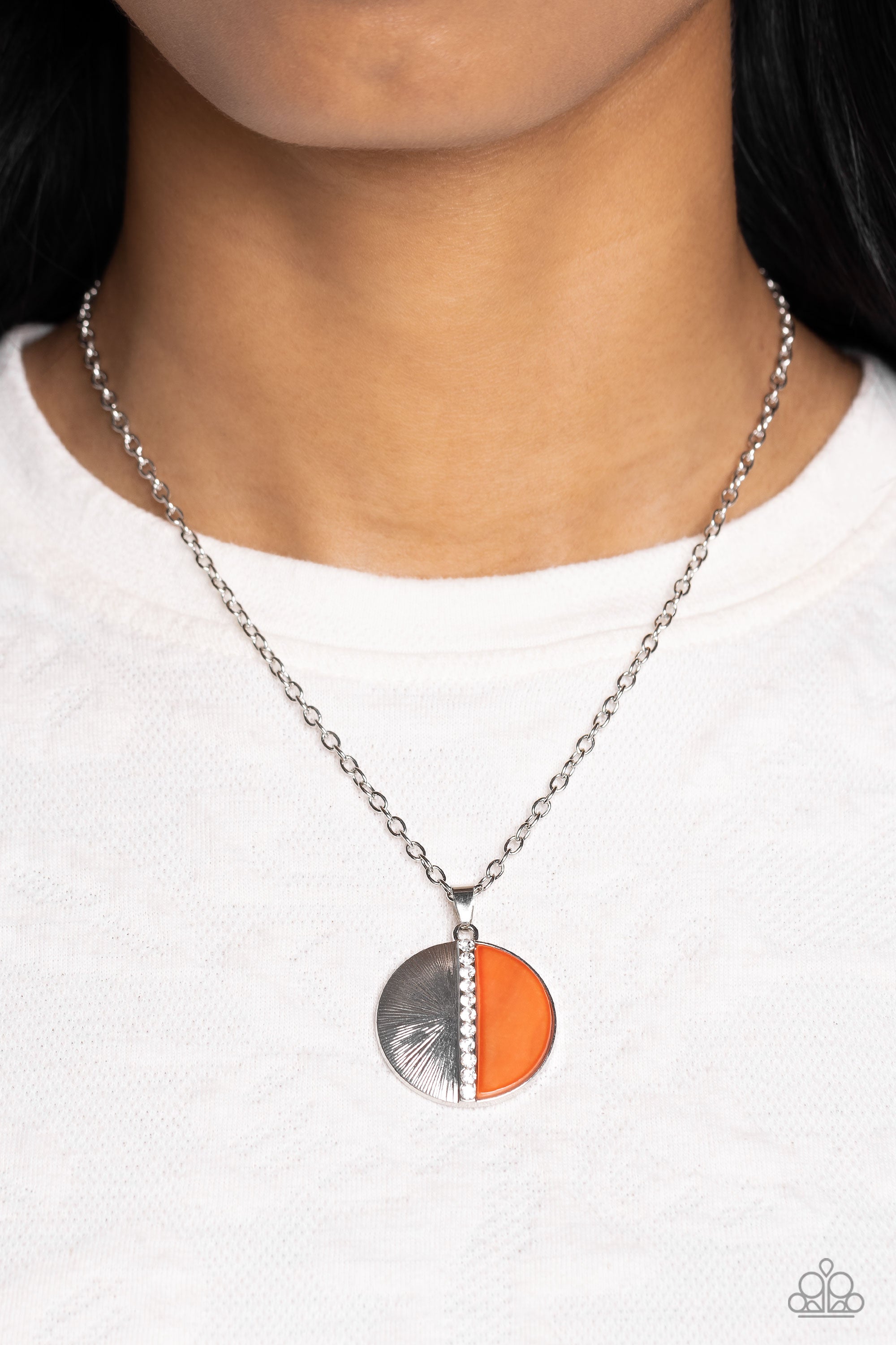 CAPTIVATING CONTRAST ORANGE-NECKLACE