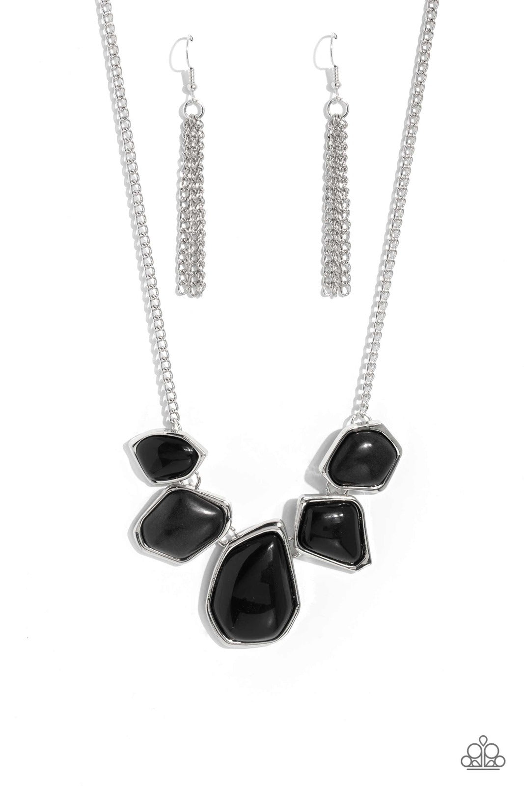 BEYOND THE BADLANDS BLACK-NECKLACE