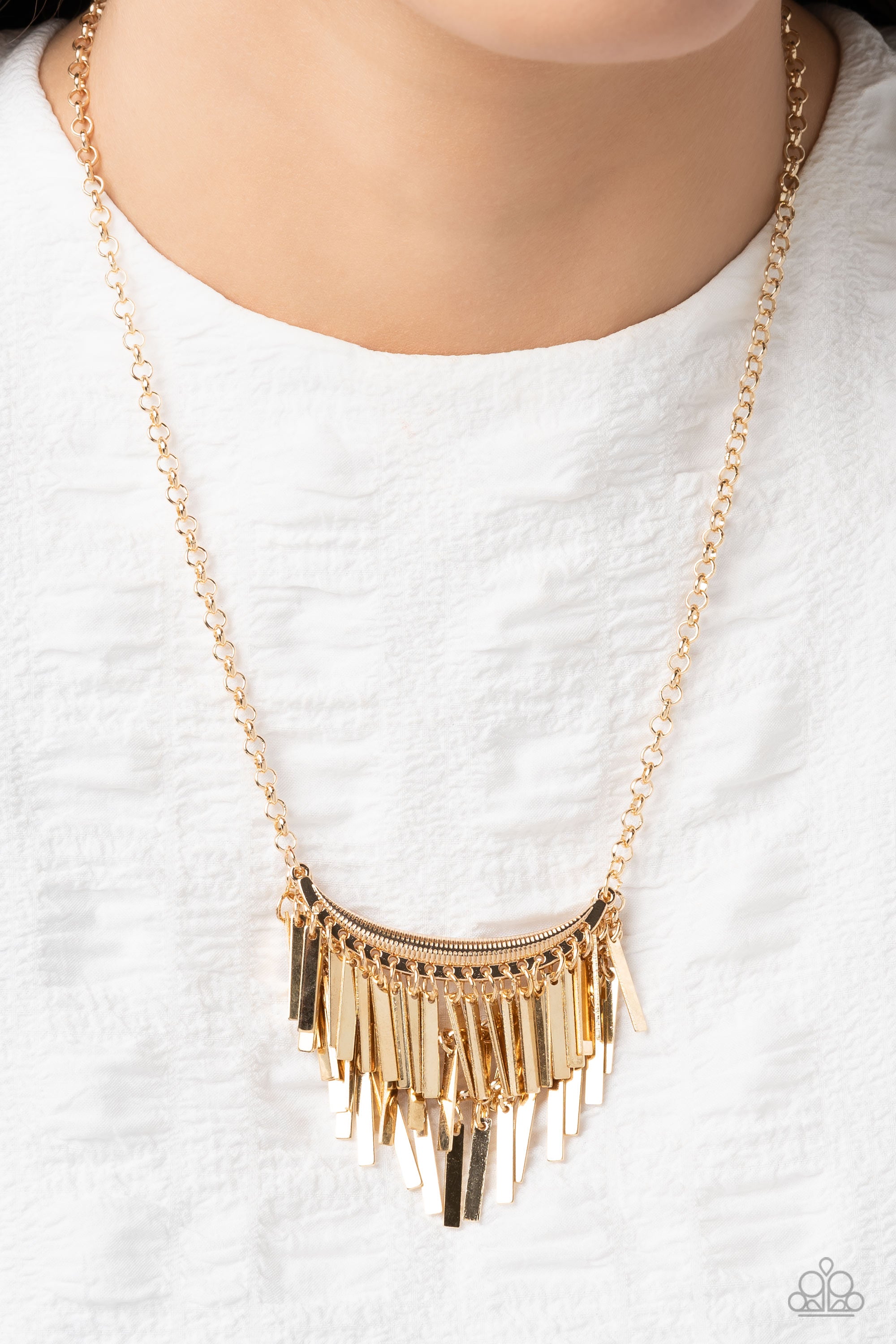 CUE THE CHANDELIER GOLD-NECKLACE