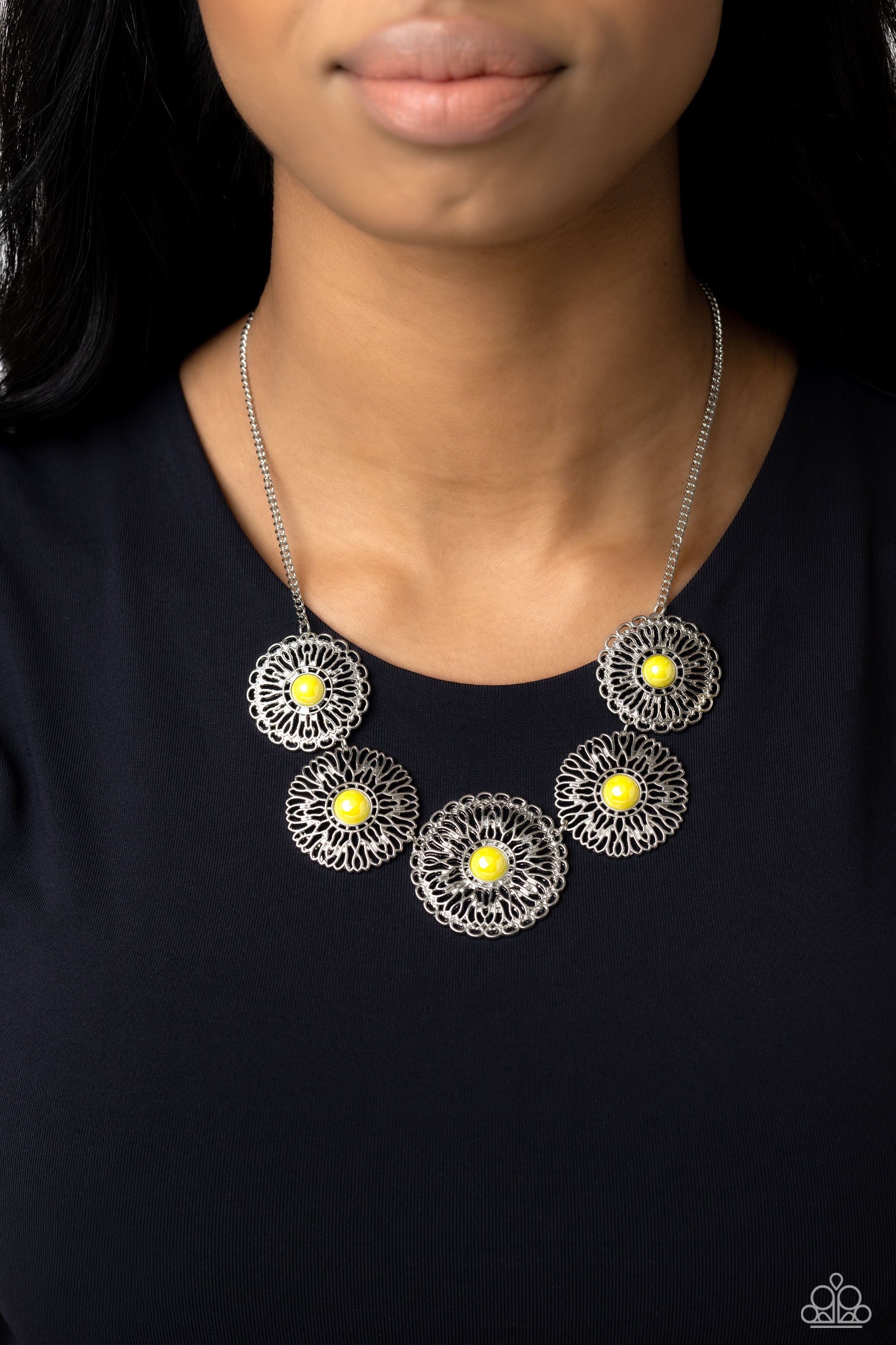 CHRYSANTHEMUM CRAZE YELLOW-NECKLACE