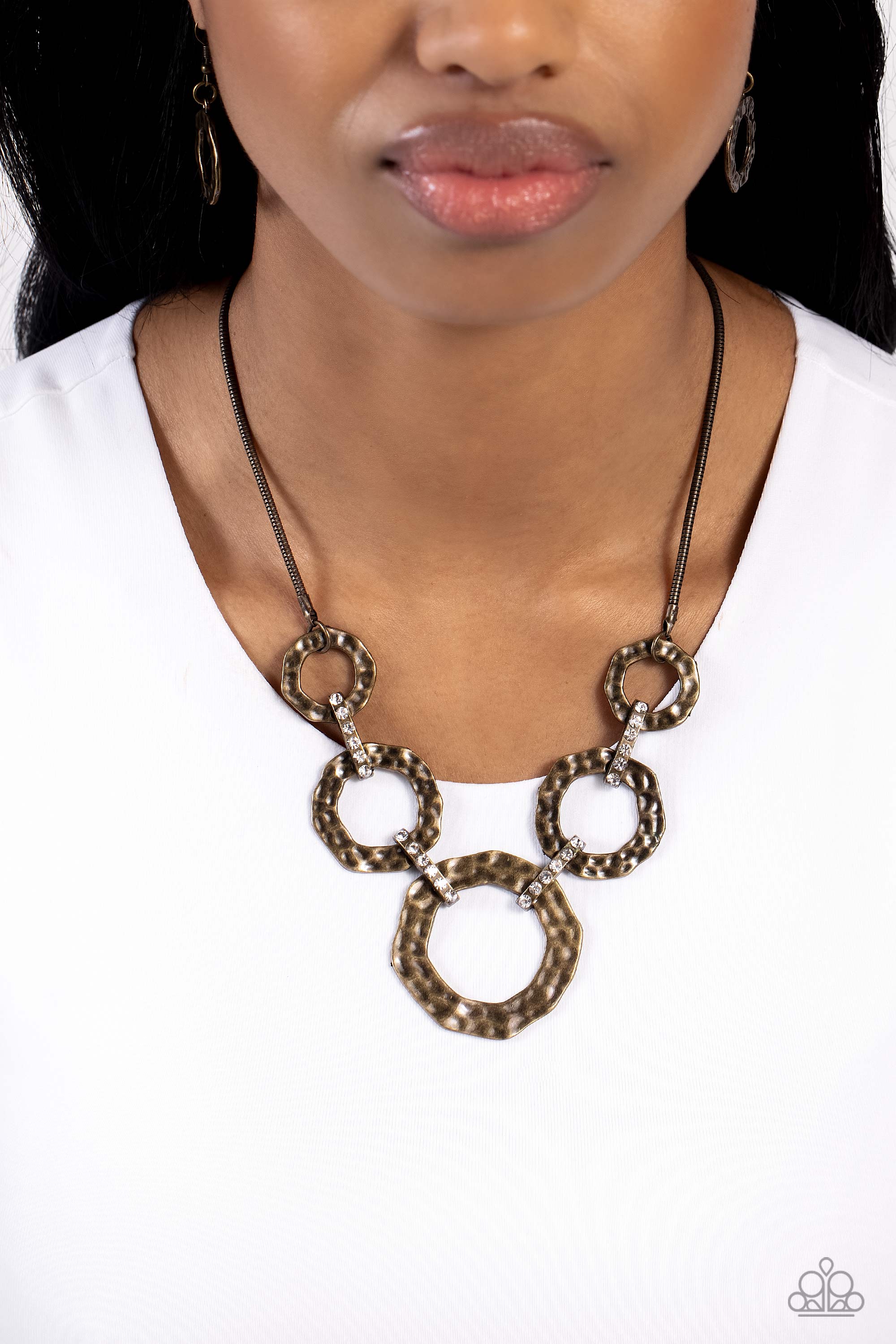 ROUNDED REDUX BRASS-NECKLACE