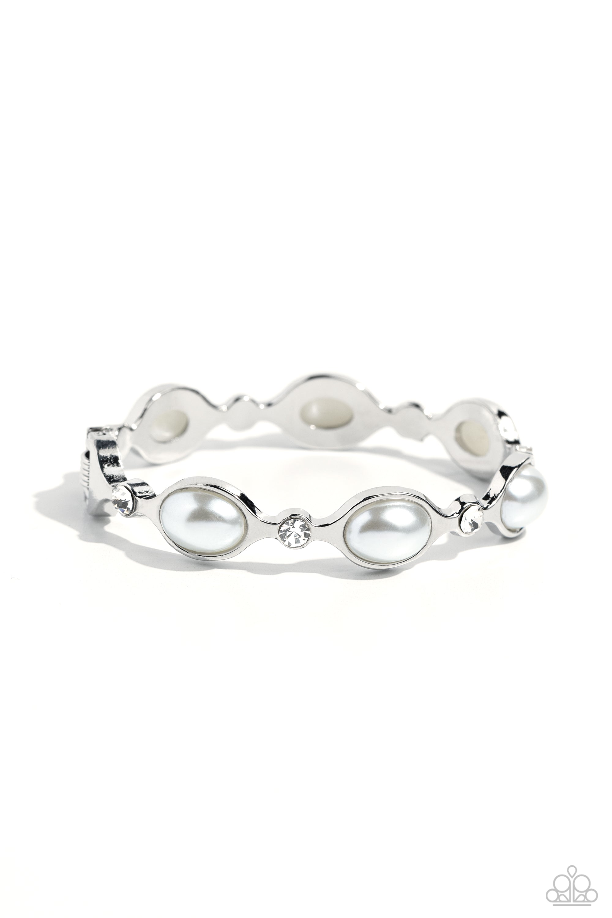 ARE YOU GONNA BE MY PEARL? WHITE-BRACELET