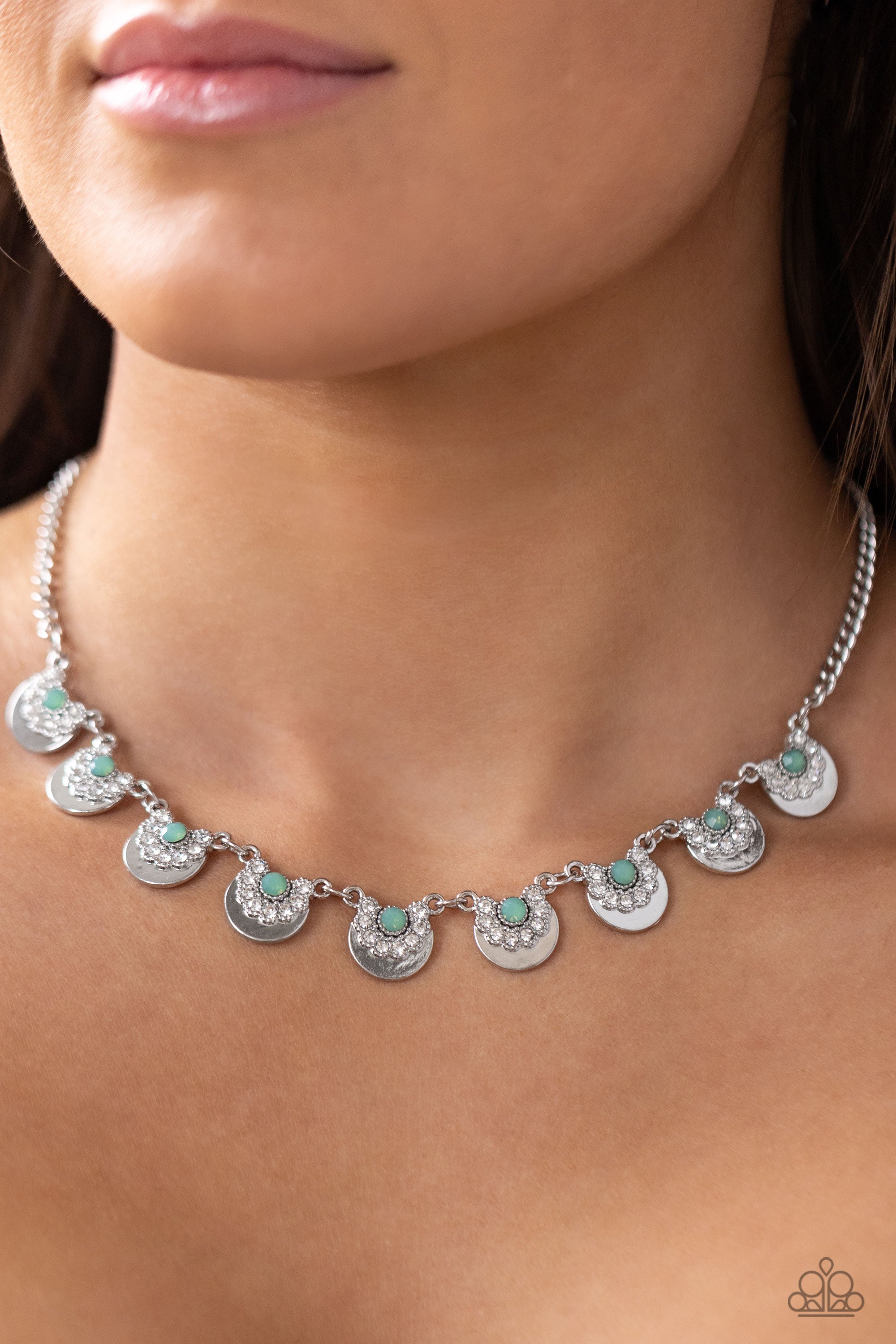 GRANDIOSE GRACE GREEN-NECKLACE