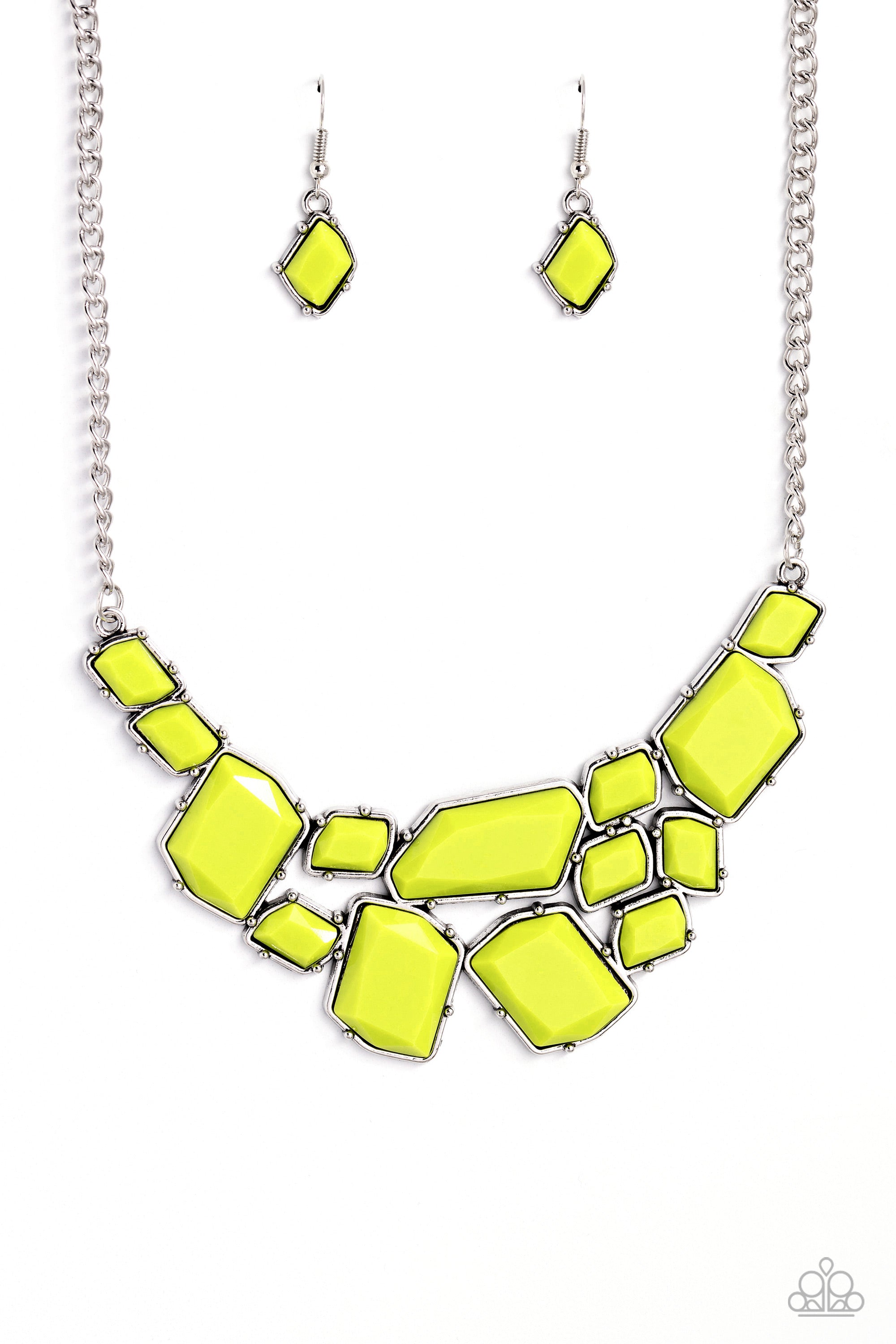 ENERGETIC EMBERS GREEN-NECKLACE