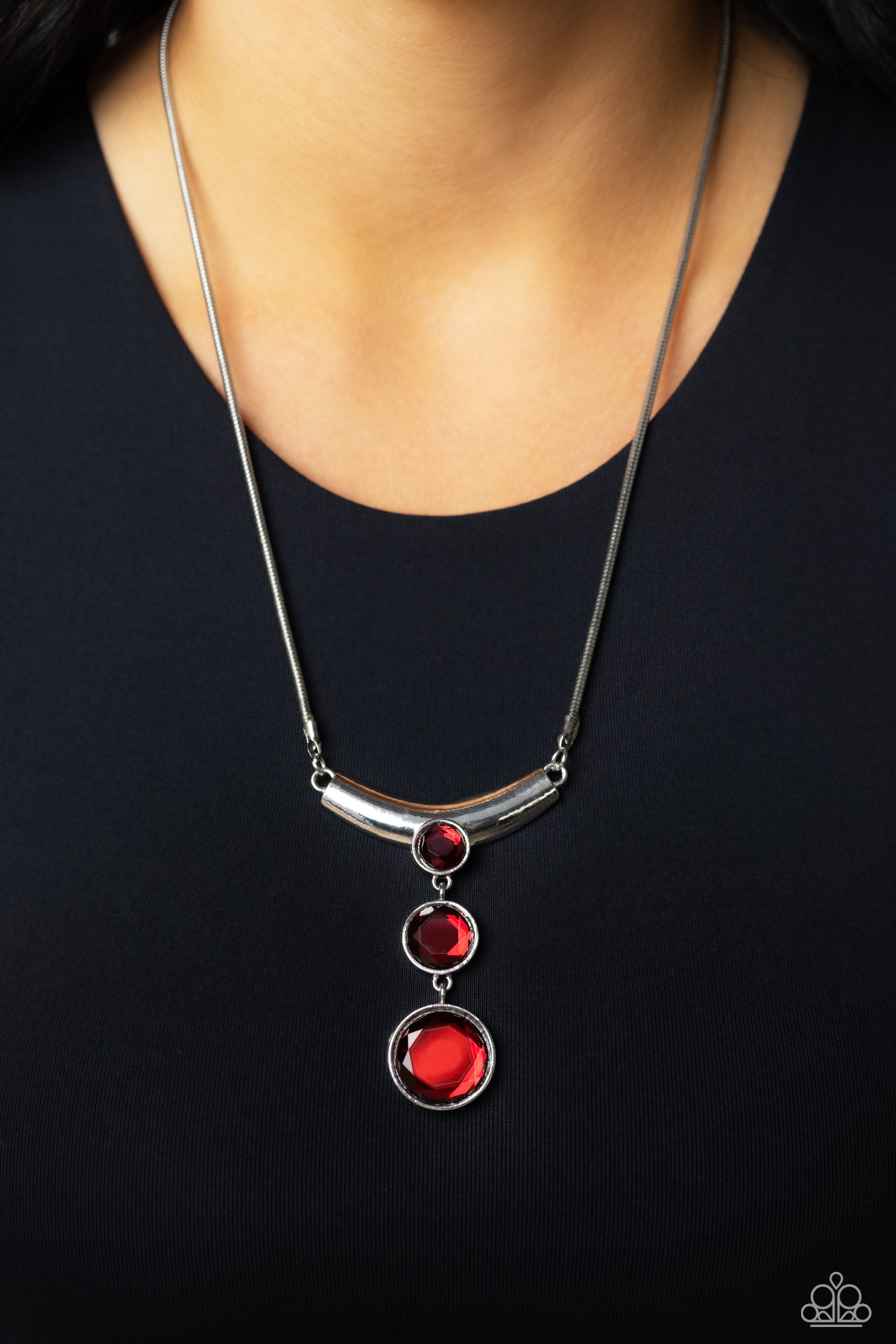 ALLURING ANDANTE RED-NECKLACE