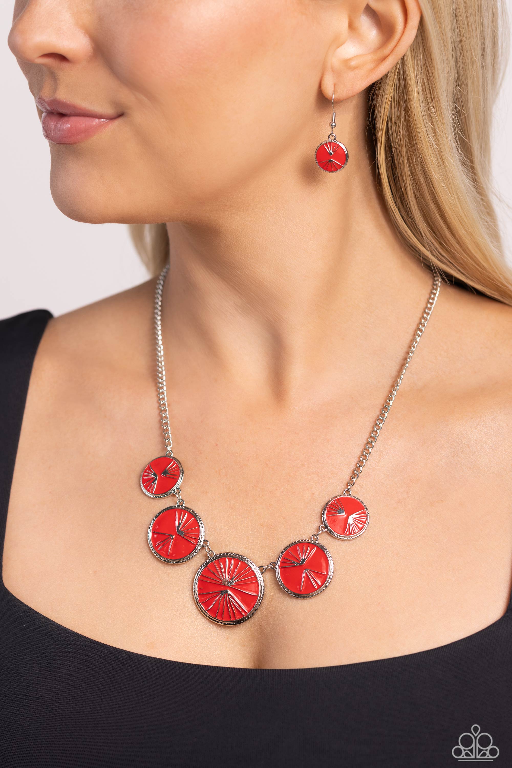 PALM BEFORE THE STORM RED-NECKLACE