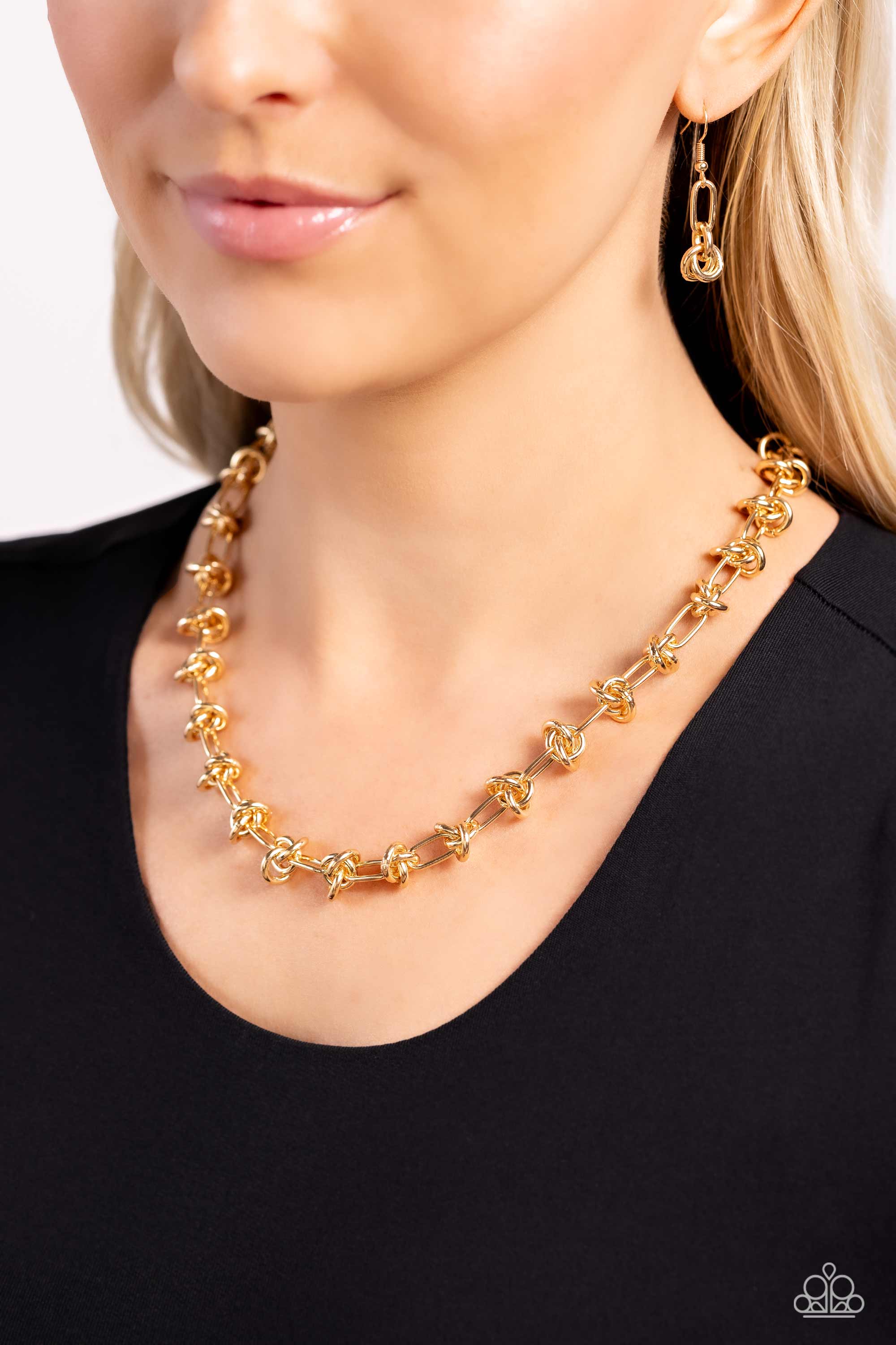 KNOTTED KICKOFF GOLD-NECKLACE