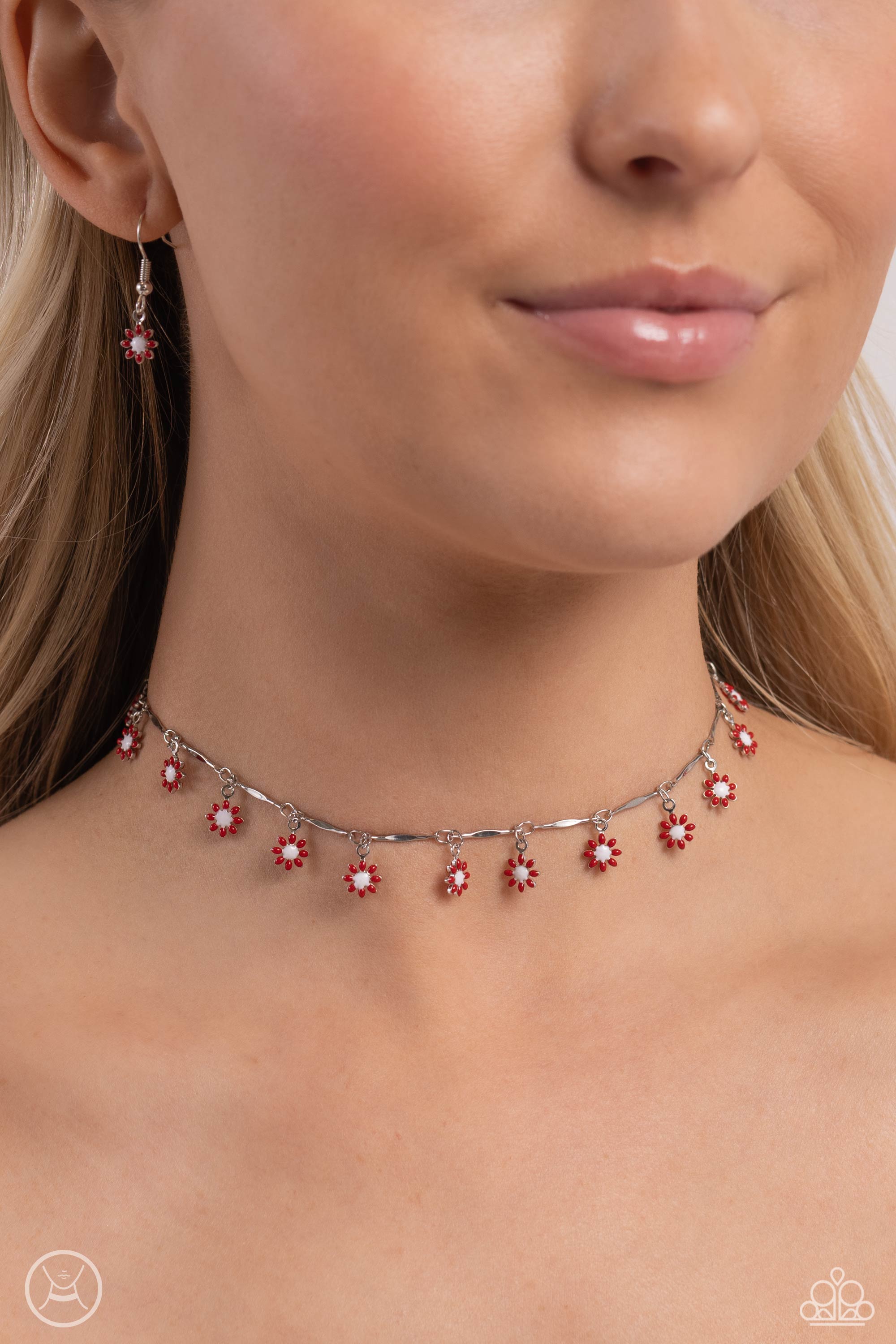 DELICATE DISPLAY RED-NECKLACE