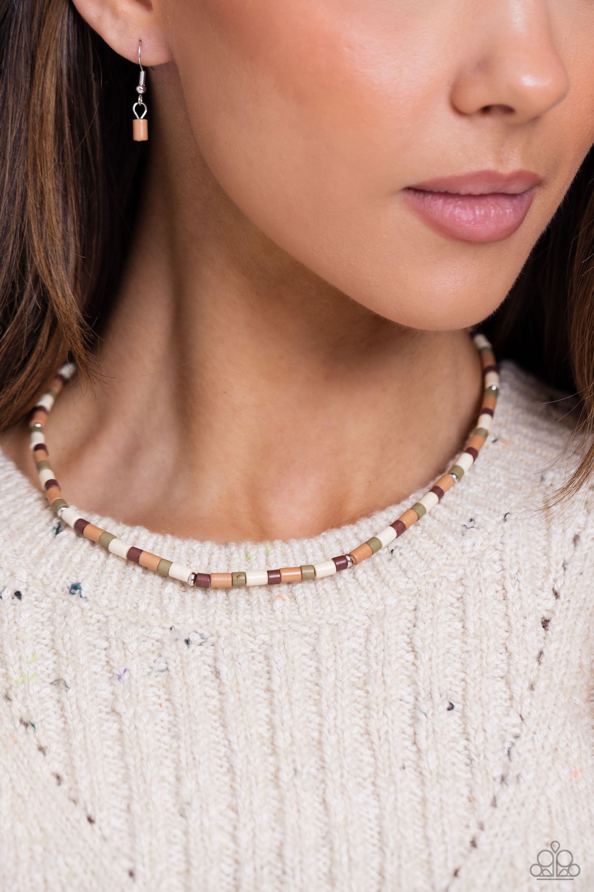 NATURAL-NONCHALANCE-BROWN-NECKLACE