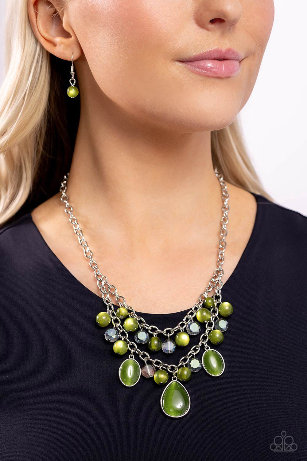 DEWY DISPOSITION GREEN-NECKLACE