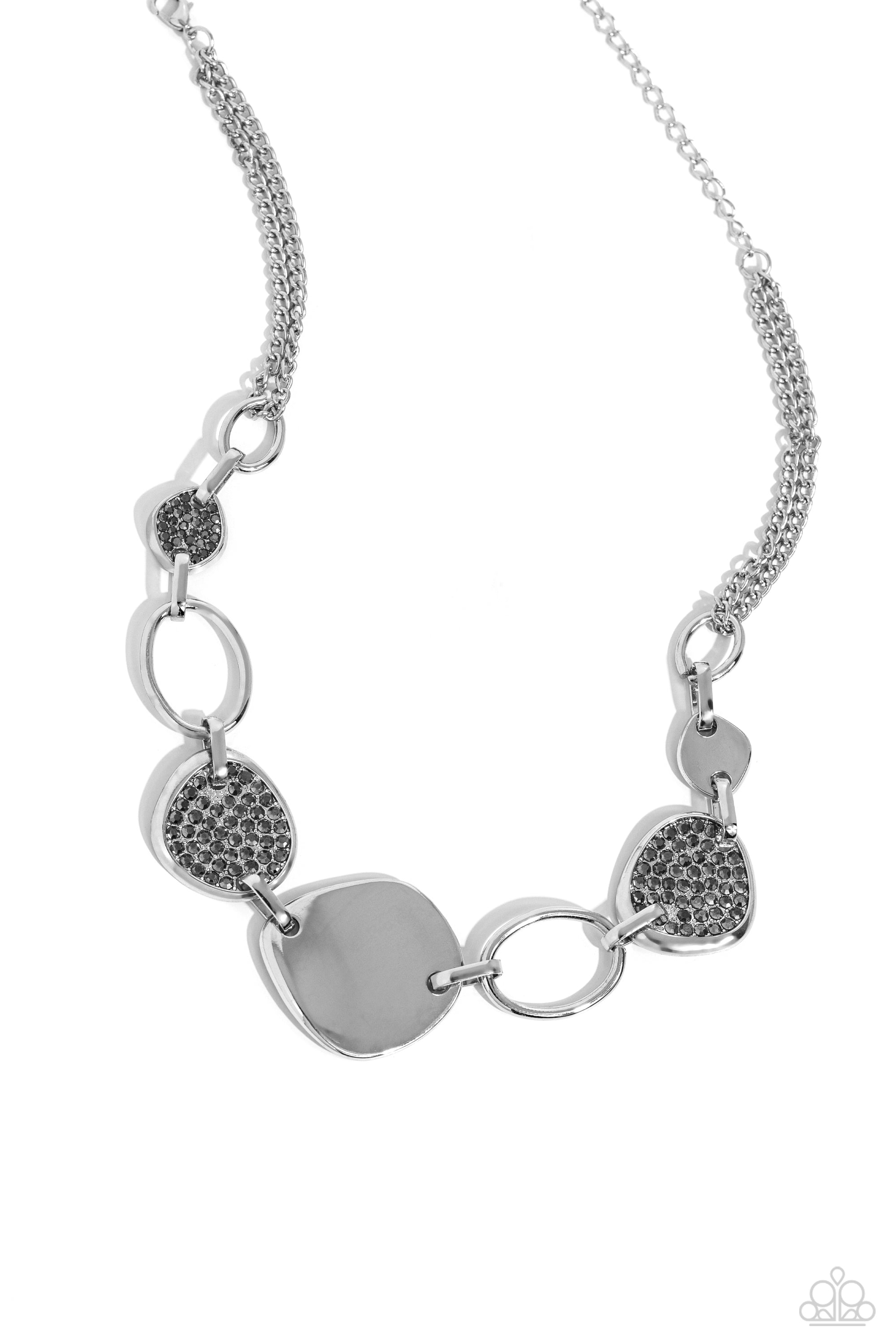 ASYMMETRICAL ATTENTION SILVER-NECKLACE