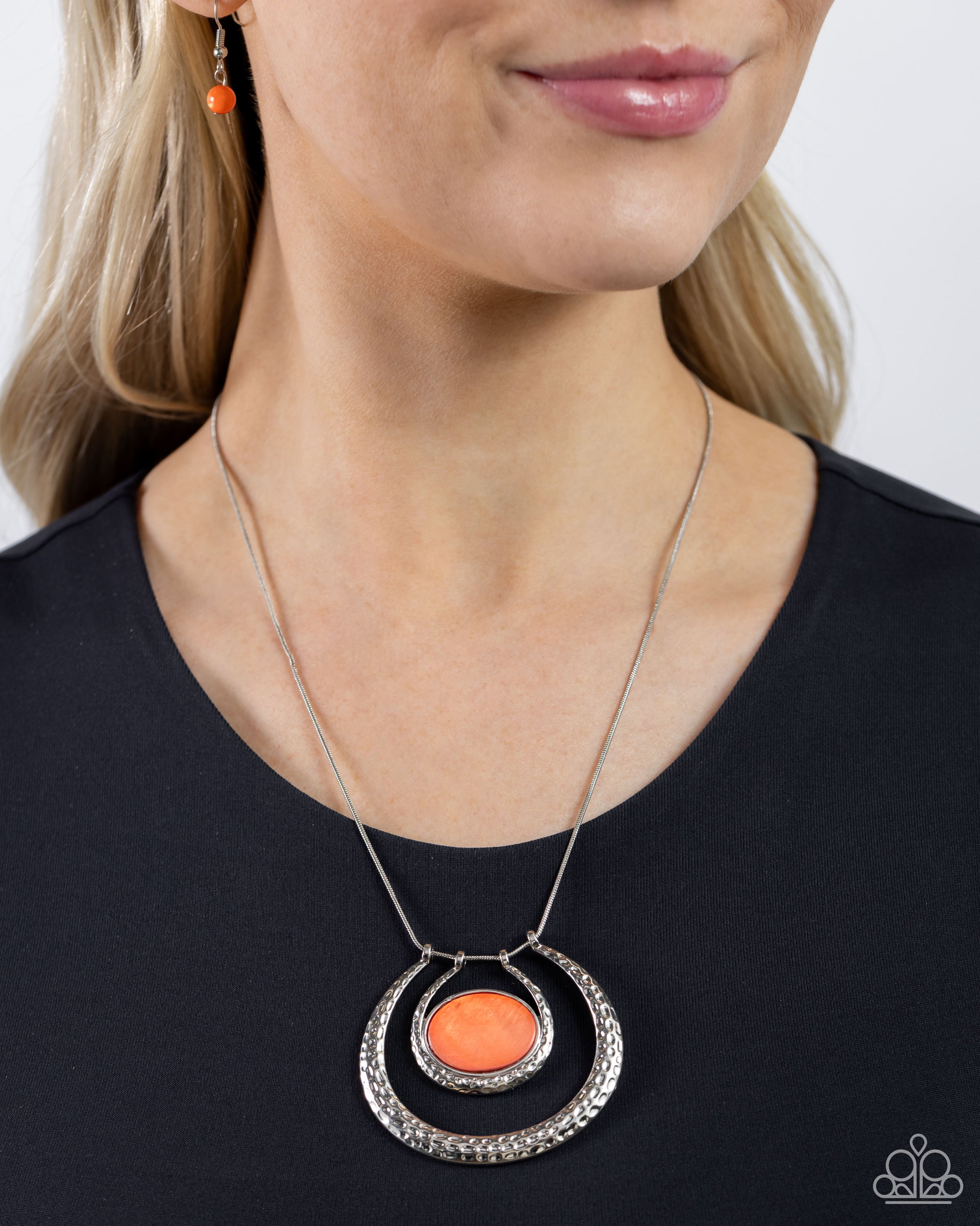 IF THE HORSESHOE FITS ORANGE-NECKLACE