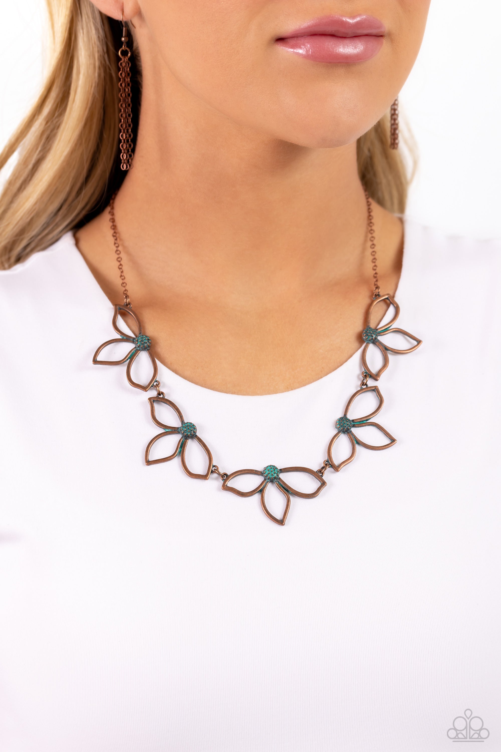 PETAL PAGEANTRY COPPER-NECKLACE