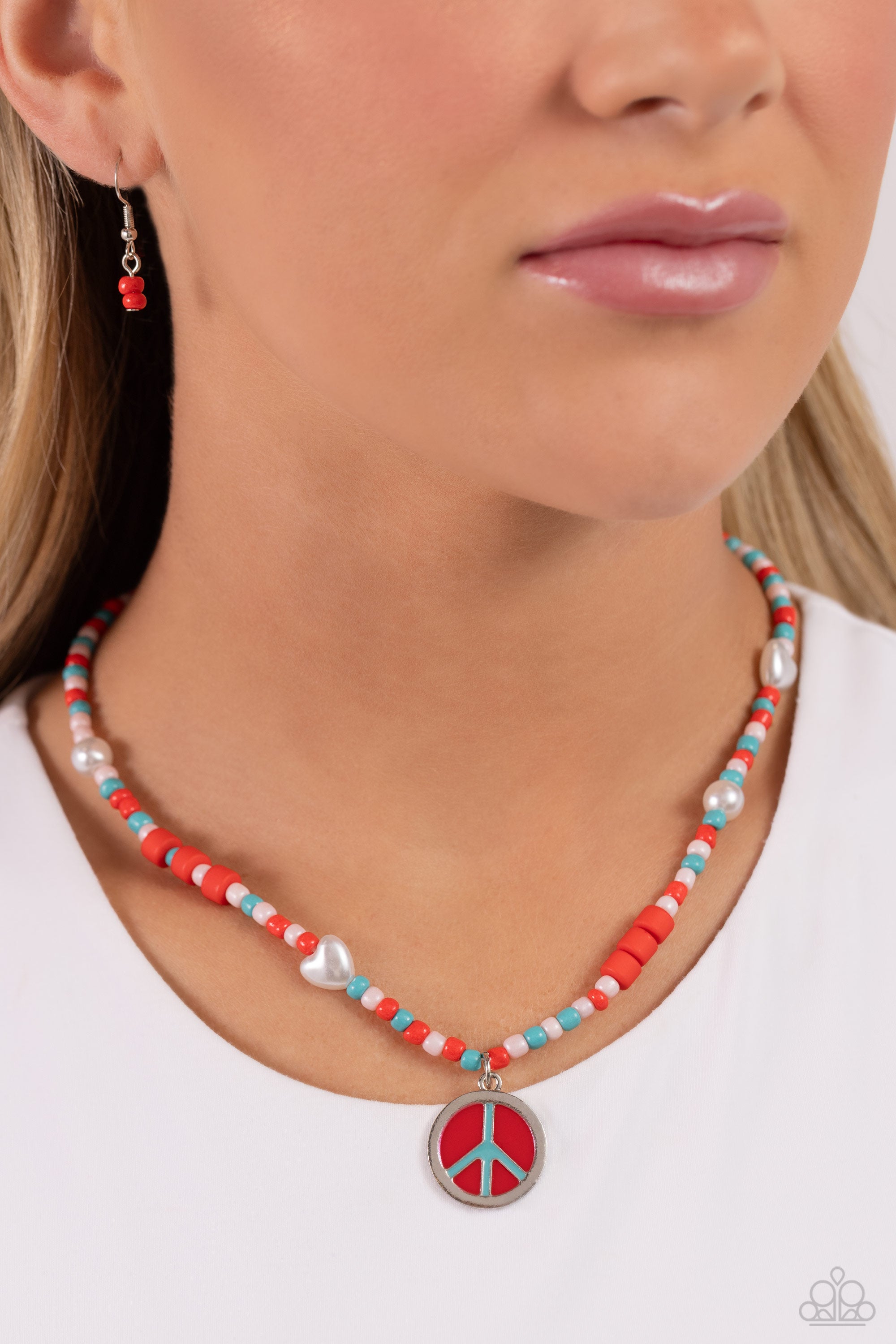 PEARLY POSSESSION RED-NECKLACE