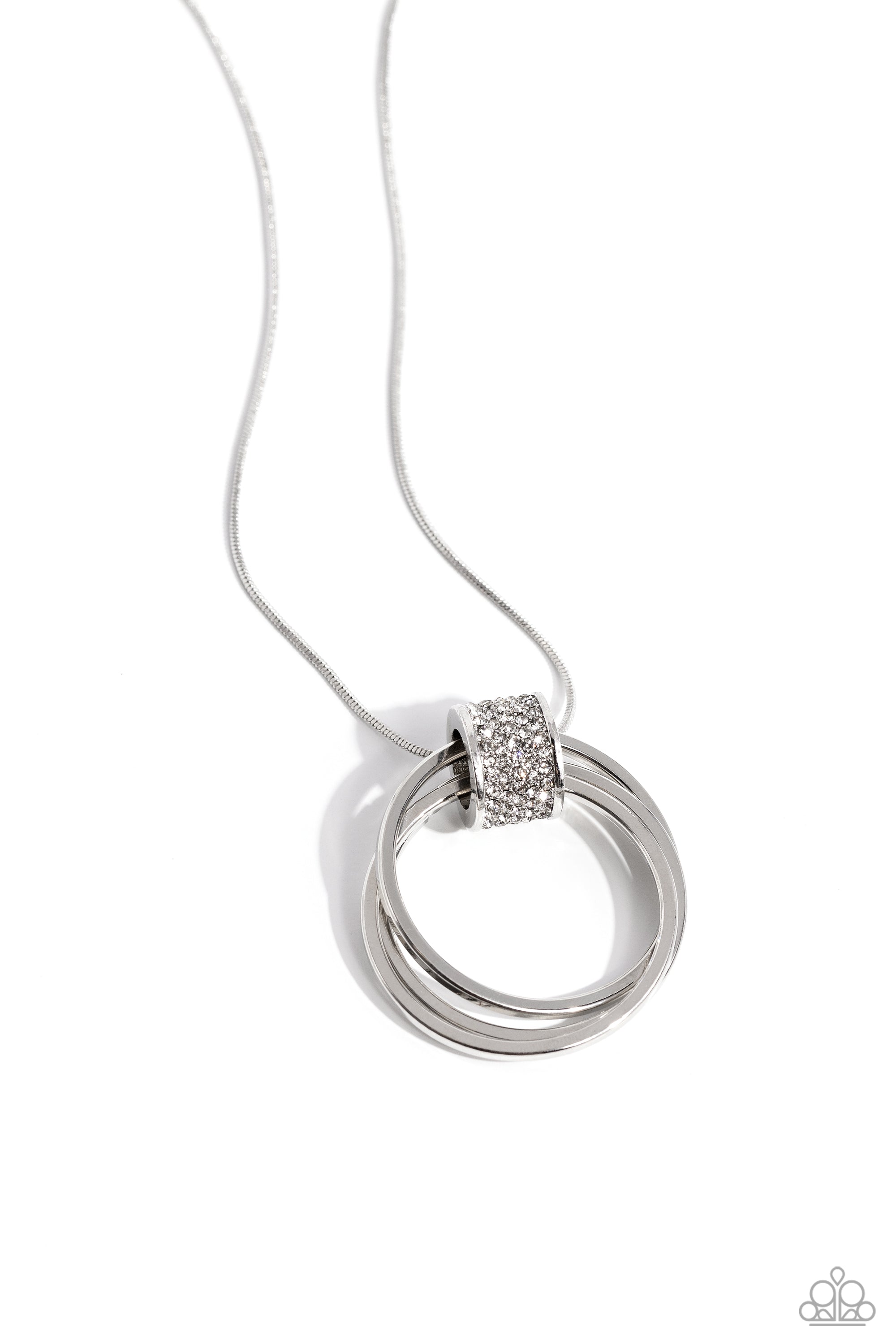 IN THE SWING OF RINGS WHITE-NECKLACE