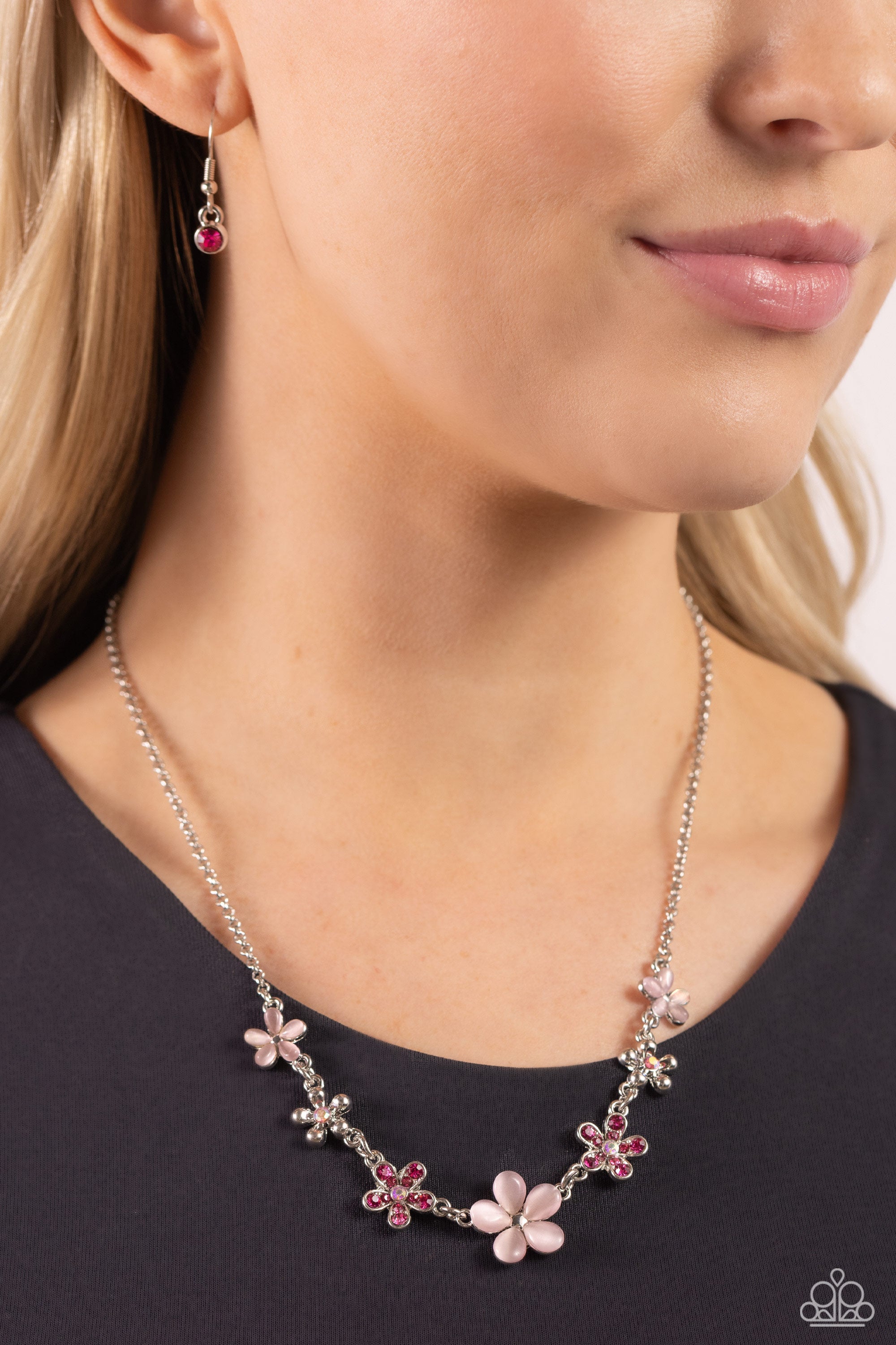 SPRING SHOWCASE PINK-NECKLACE