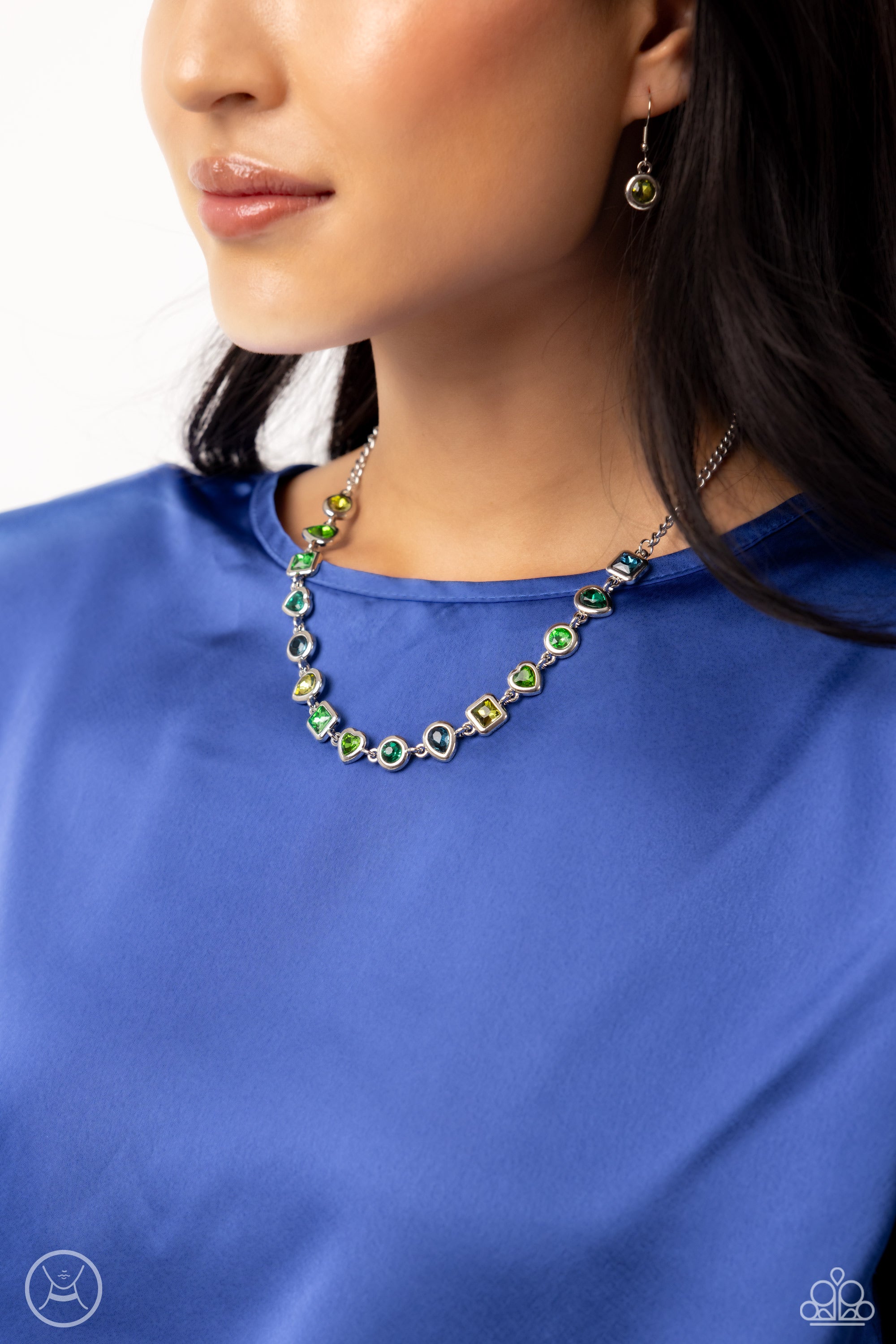 ABSTRACT ADMIRER GREEN-NECKLACE