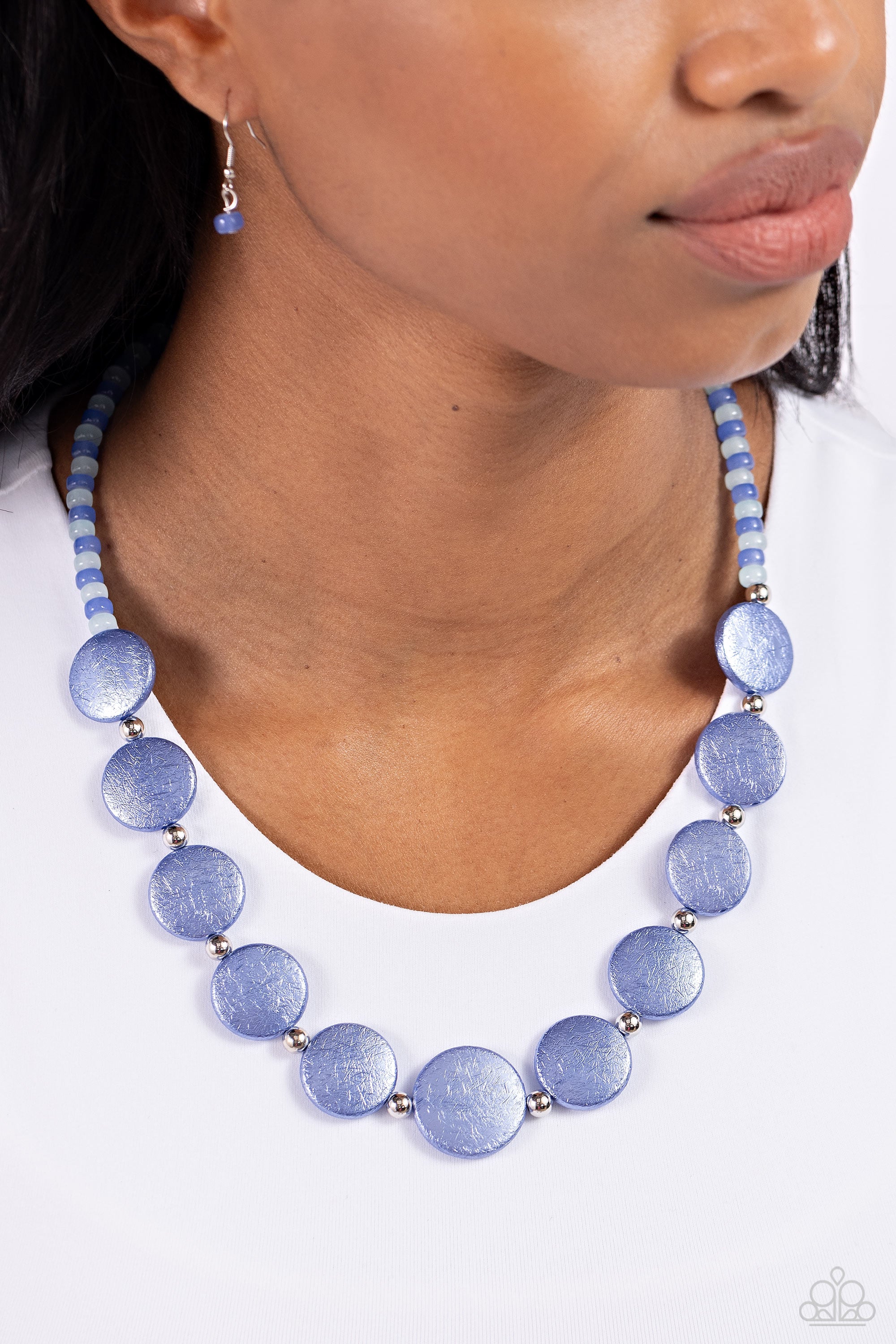 SCRATCHED SHOWTIME BLUE-NECKLACE