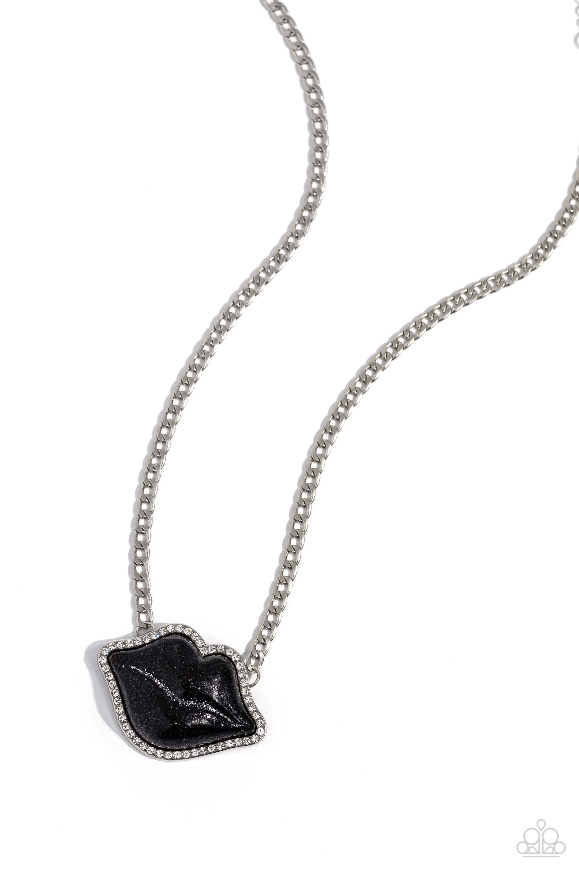 Lip Locked Black-necklace