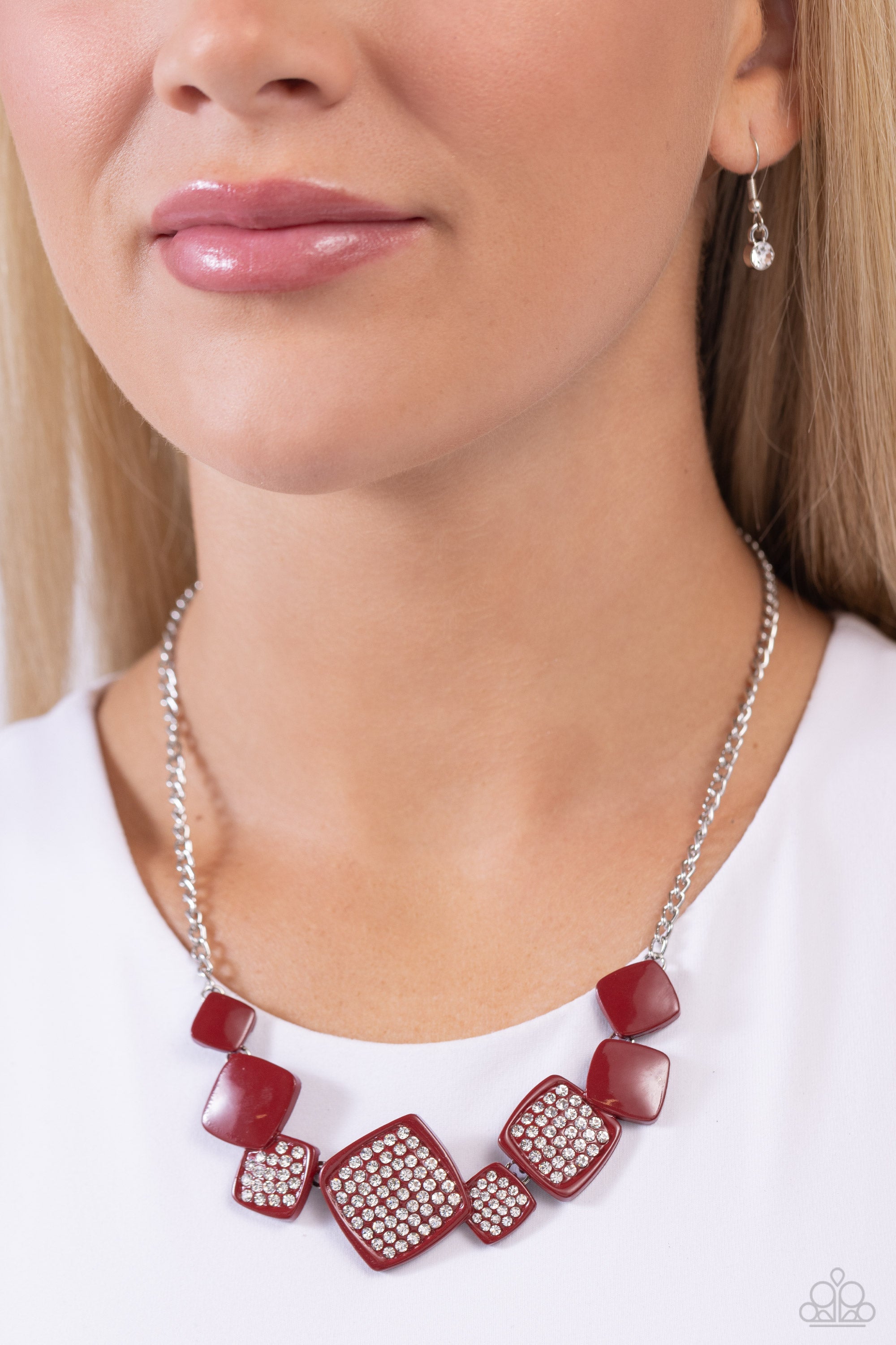 TWINKLING TABLES RED-NECKLACE