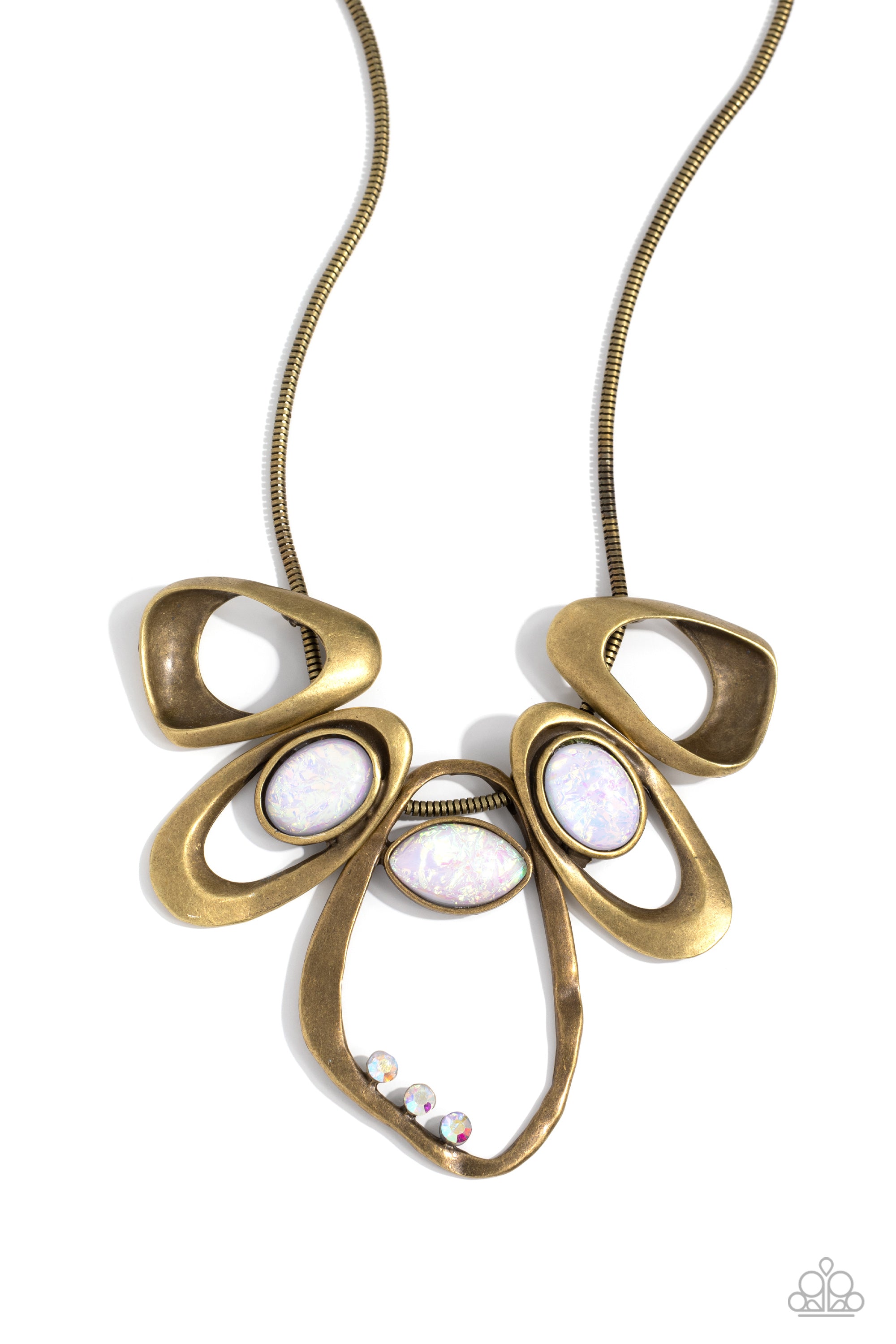 GLEAMING GALA BRASS-NECKLACE