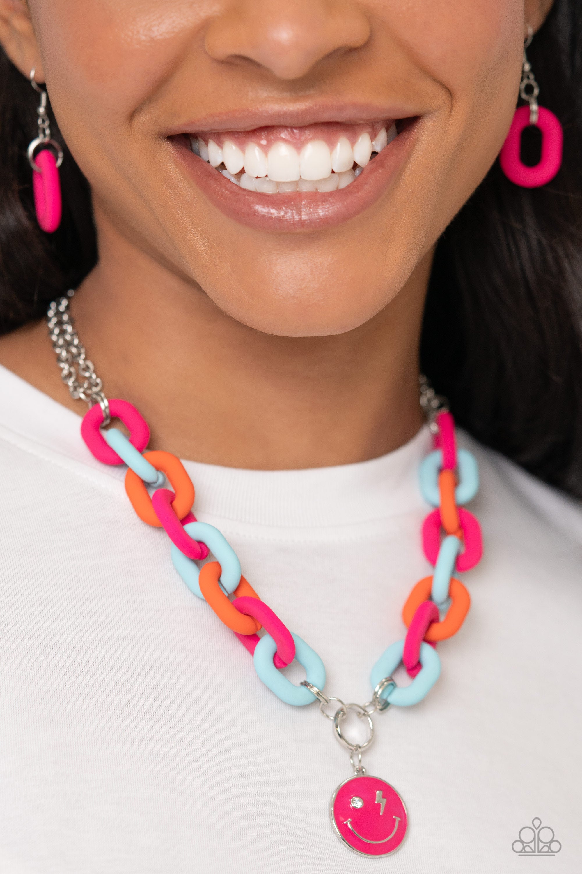 SPEED-SMILE-PINK-NECKLACE