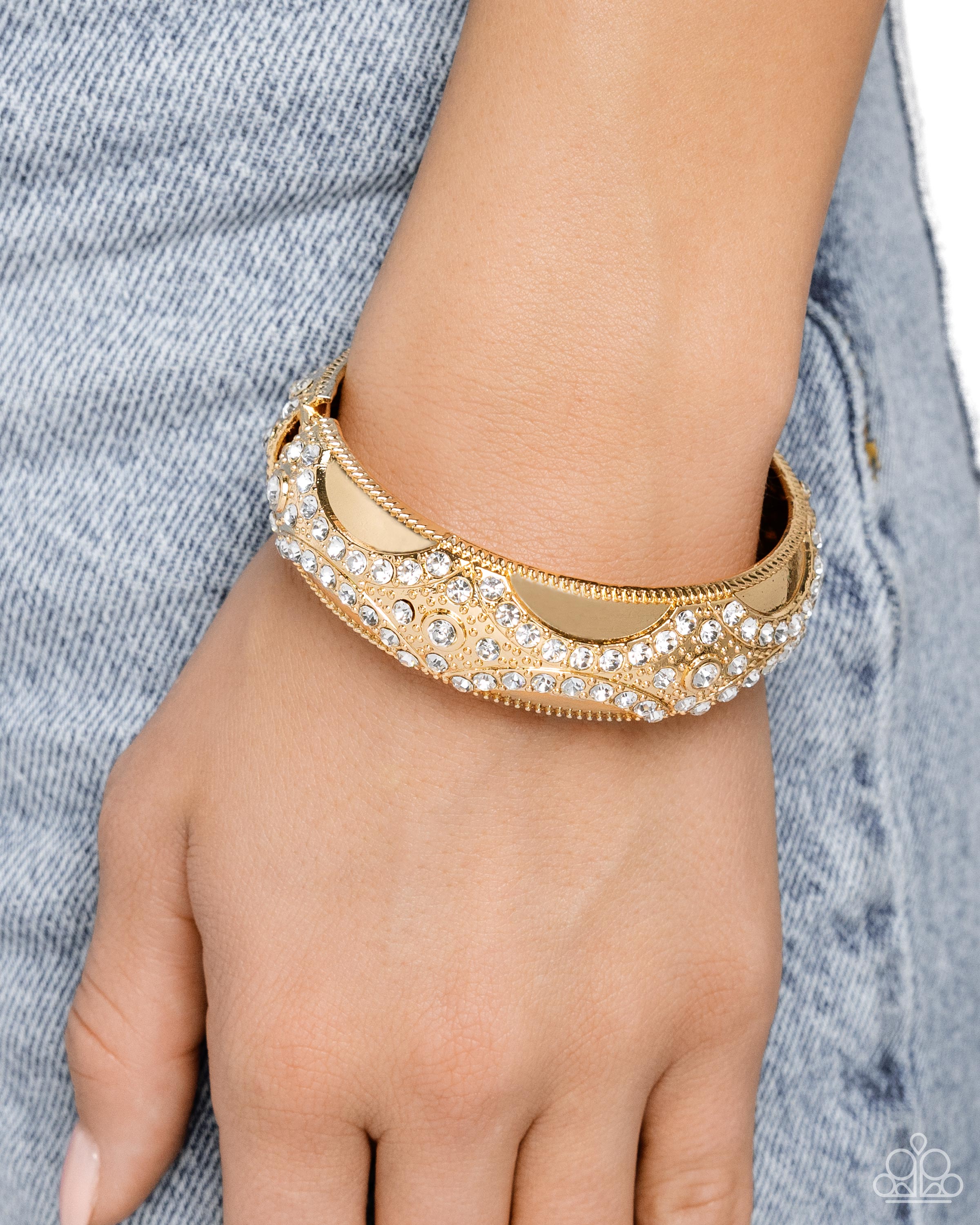 DRAPED IN DECADENCE GOLD-BRACELET