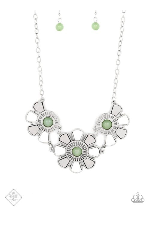 AQUATIC GARDEN GREEN-NECKLACE