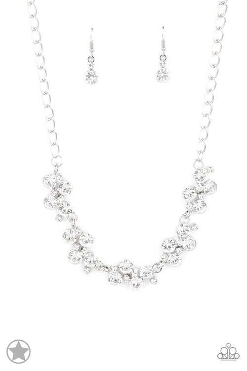 HOLLYWOOD HILLS WHITE-NECKLACE