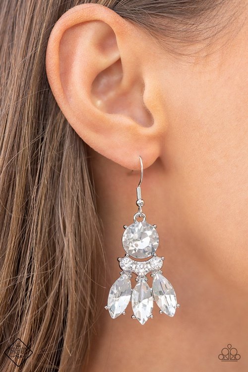 TO HAVE AND TO SPARKLE WHITE-EARRINGS